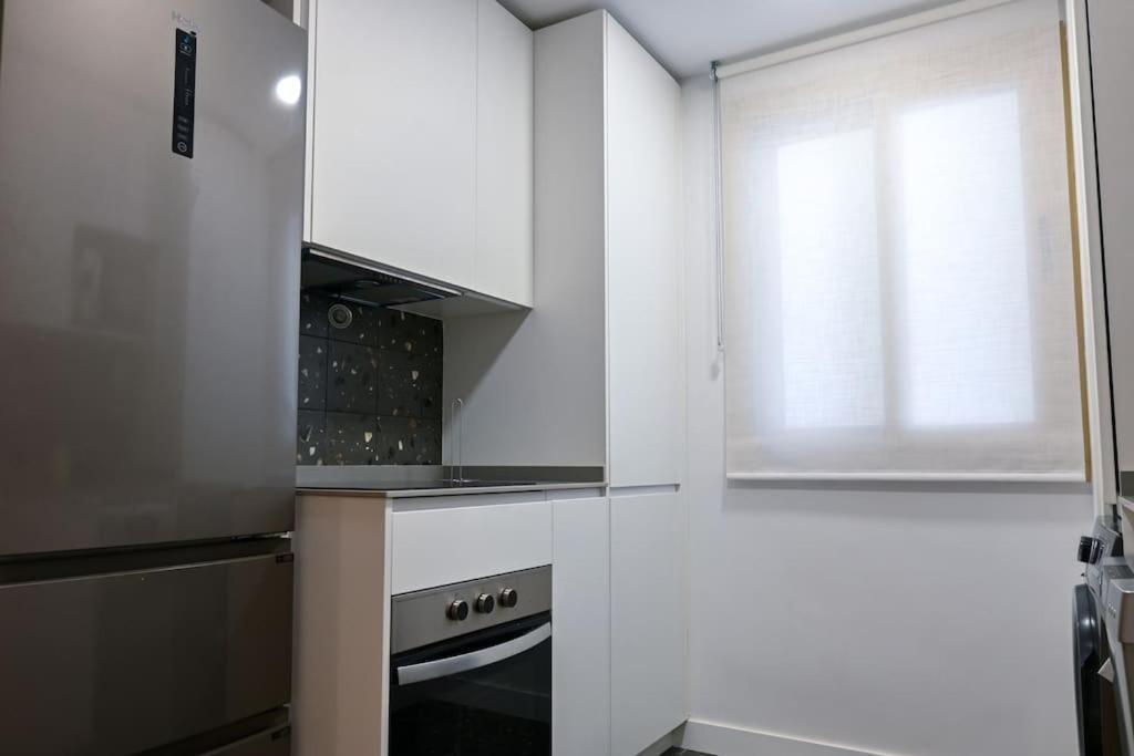 For You Rentals Apartamento Temporal Centrico De Dos Dormitorios Sil2 Madrid Exterior photo