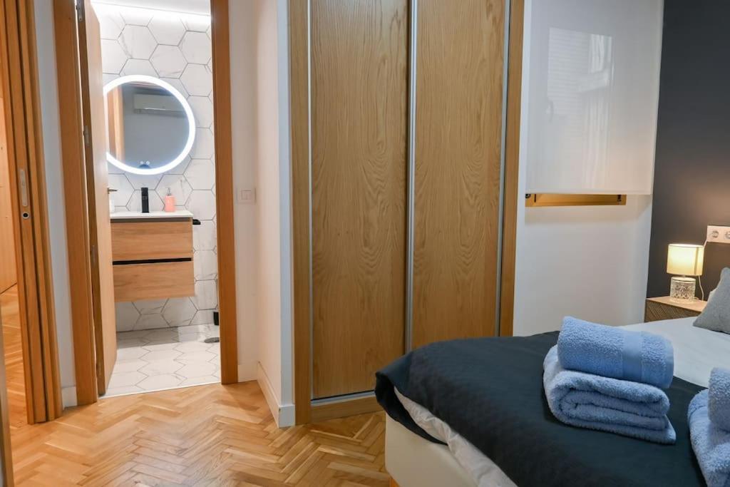 For You Rentals Apartamento Temporal Centrico De Dos Dormitorios Sil2 Madrid Exterior photo