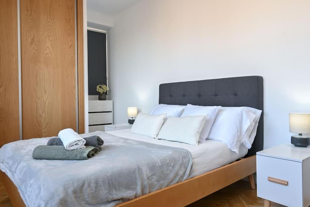 For You Rentals Apartamento Temporal Centrico De Dos Dormitorios Sil2 Madrid Exterior photo